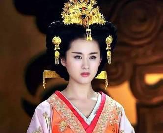 公元前33年，21岁王昭君嫁给70岁的匈奴单于。3年后，单于去世，他的继子复株累
