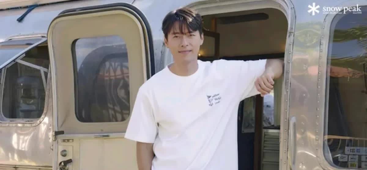 22日，演员玄彬通过Instagram上上传了多张照片。公开的照片中，玄彬以他标