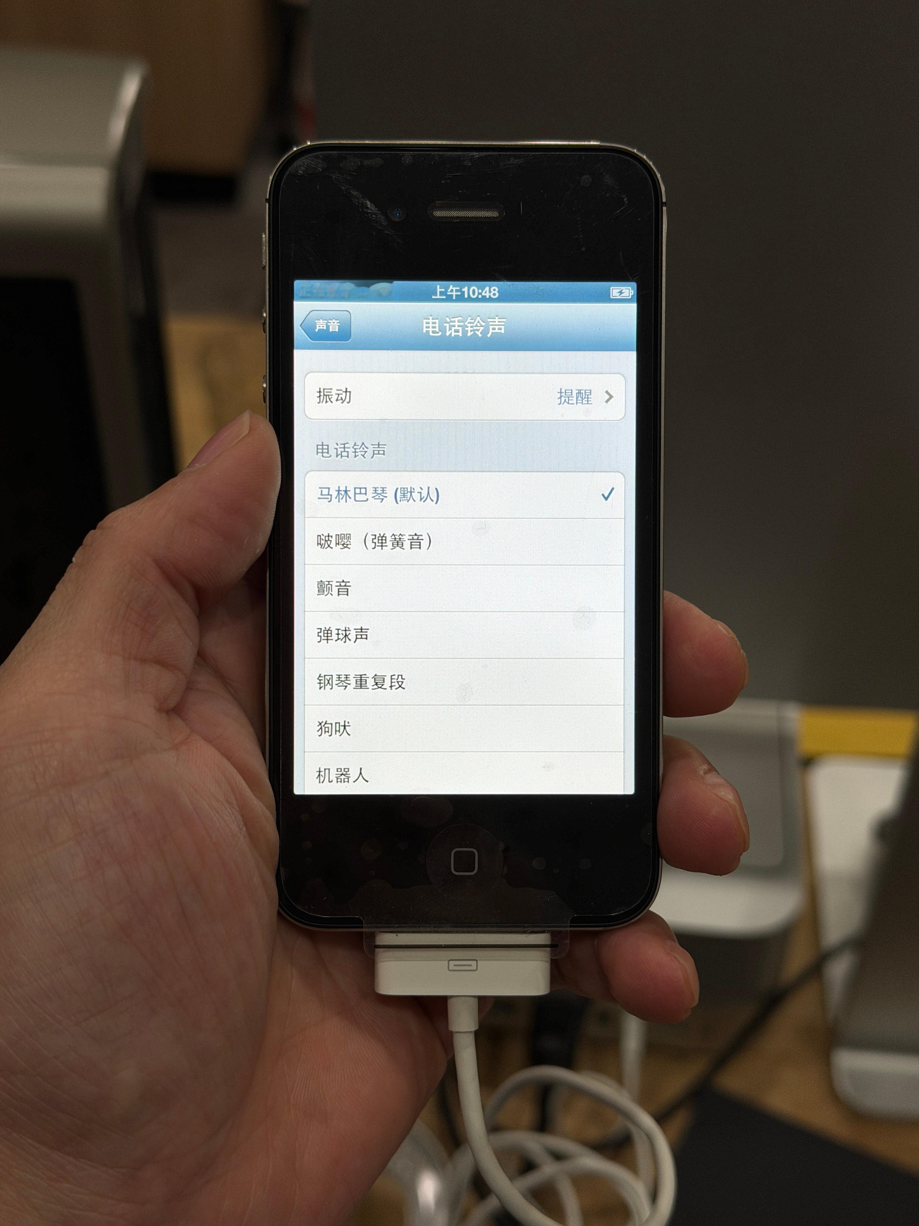 iPhone4S为何突然迎来第二春封存多年的iPhone4S激活了，摸到这