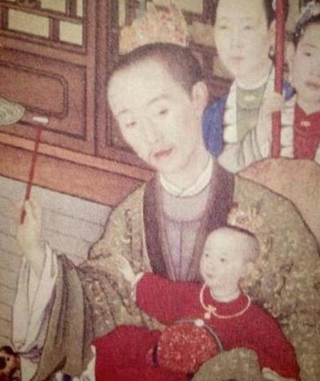 1781年，已经70岁的乾隆在深夜思念起了早逝的五阿哥永琪，便选择临幸永琪生母愉