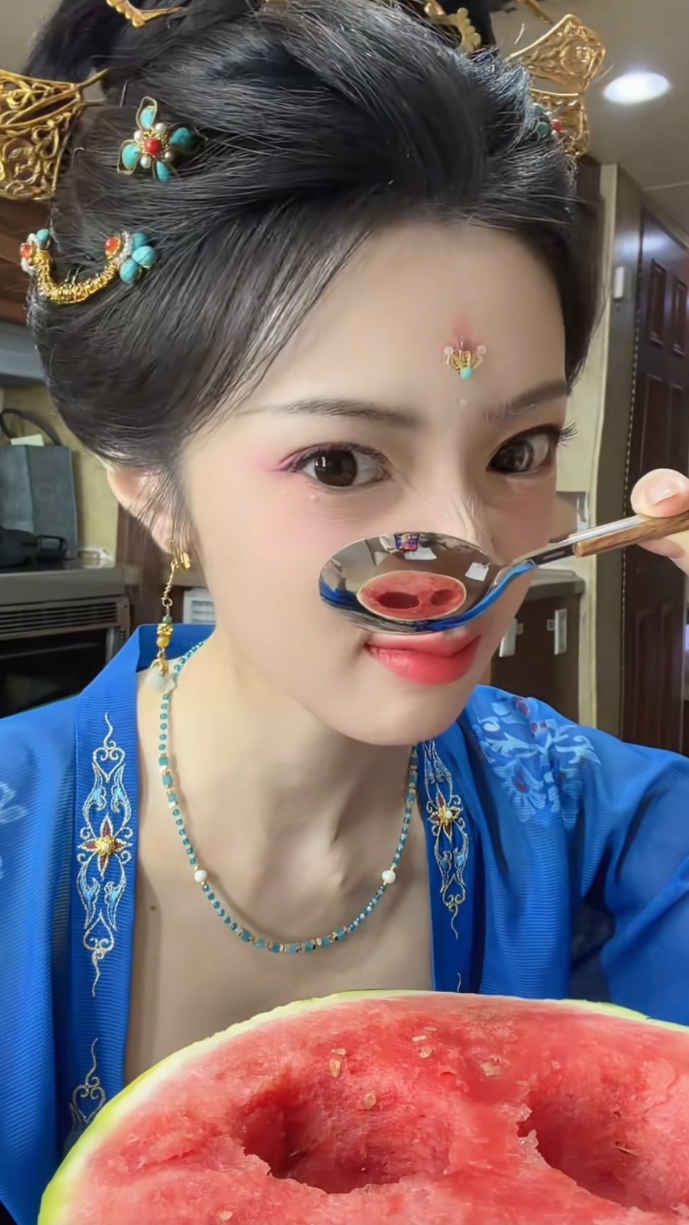 这个小黄羿太可爱了