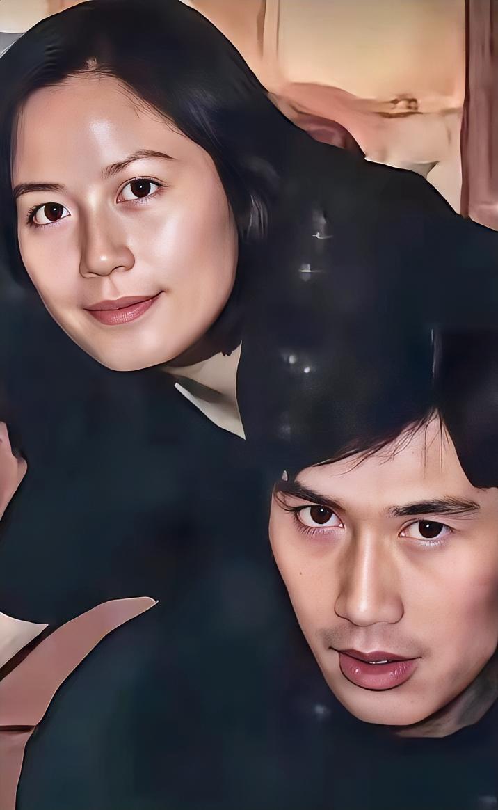 看到年轻时俞飞鸿和柳云龙的留影，还听说他俩曾是恋人，真是让人感慨。照片里的他们青