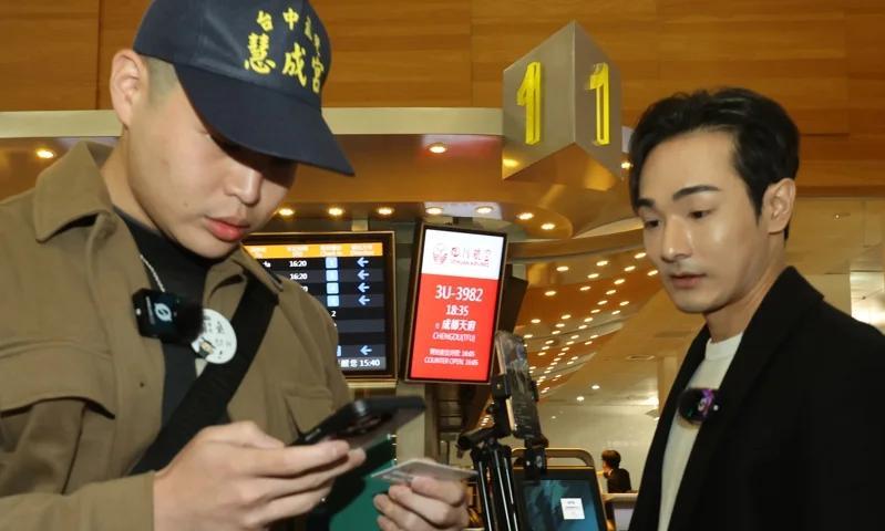 青鸟内讧！闽南狼指控八炯仿纳粹走极端同为绿营侧翼的闽南狼陈柏源昨（3日）深夜通