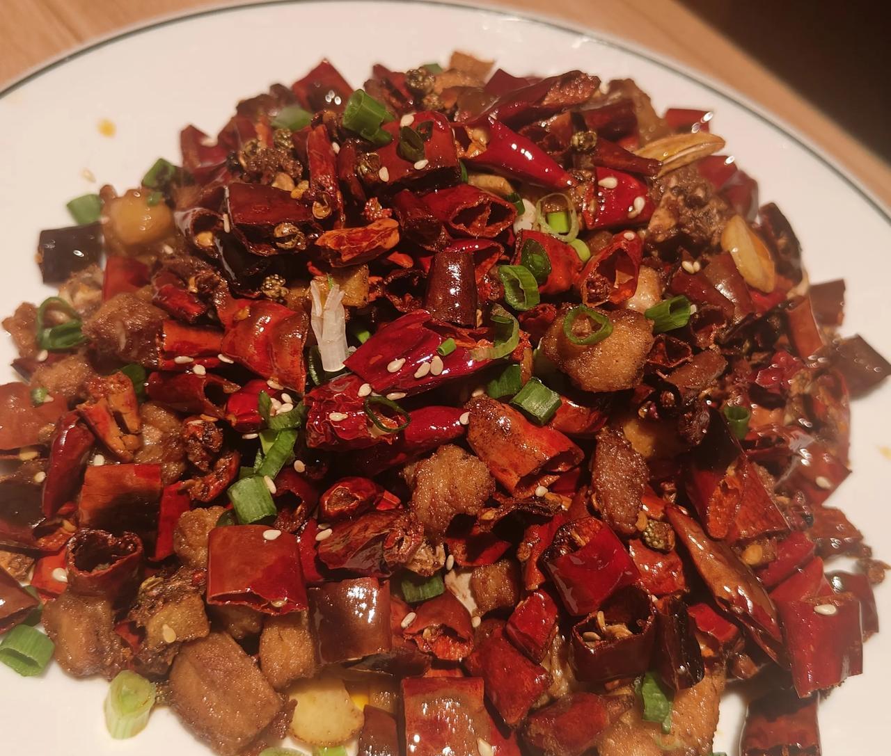 夹子音姐姐放假的好处是，我被小孩哥嫌弃了。睡懒觉，有姐姐陪。都不当我的小尾巴