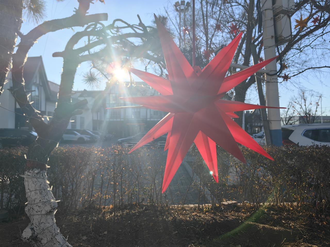 你们家的袜子都是谁洗的?哈哈，这个问题问得真是太有灵魂了！我们家袜子啊，那可是个