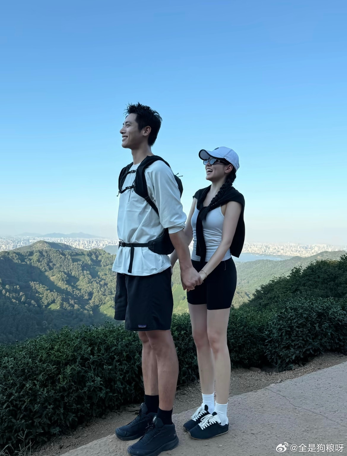 每一个幸福的瞬间都是和你一起留下的​​​