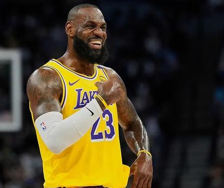 东契奇与詹姆斯：星光熠熠却难掩不搭之痛