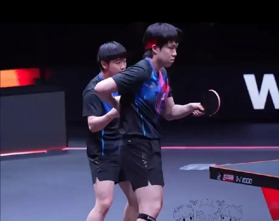 别急着为“带伤拼搏”鼓掌。你可能在鼓励一套危险的系统。王楚钦的腰伤不是孤例。