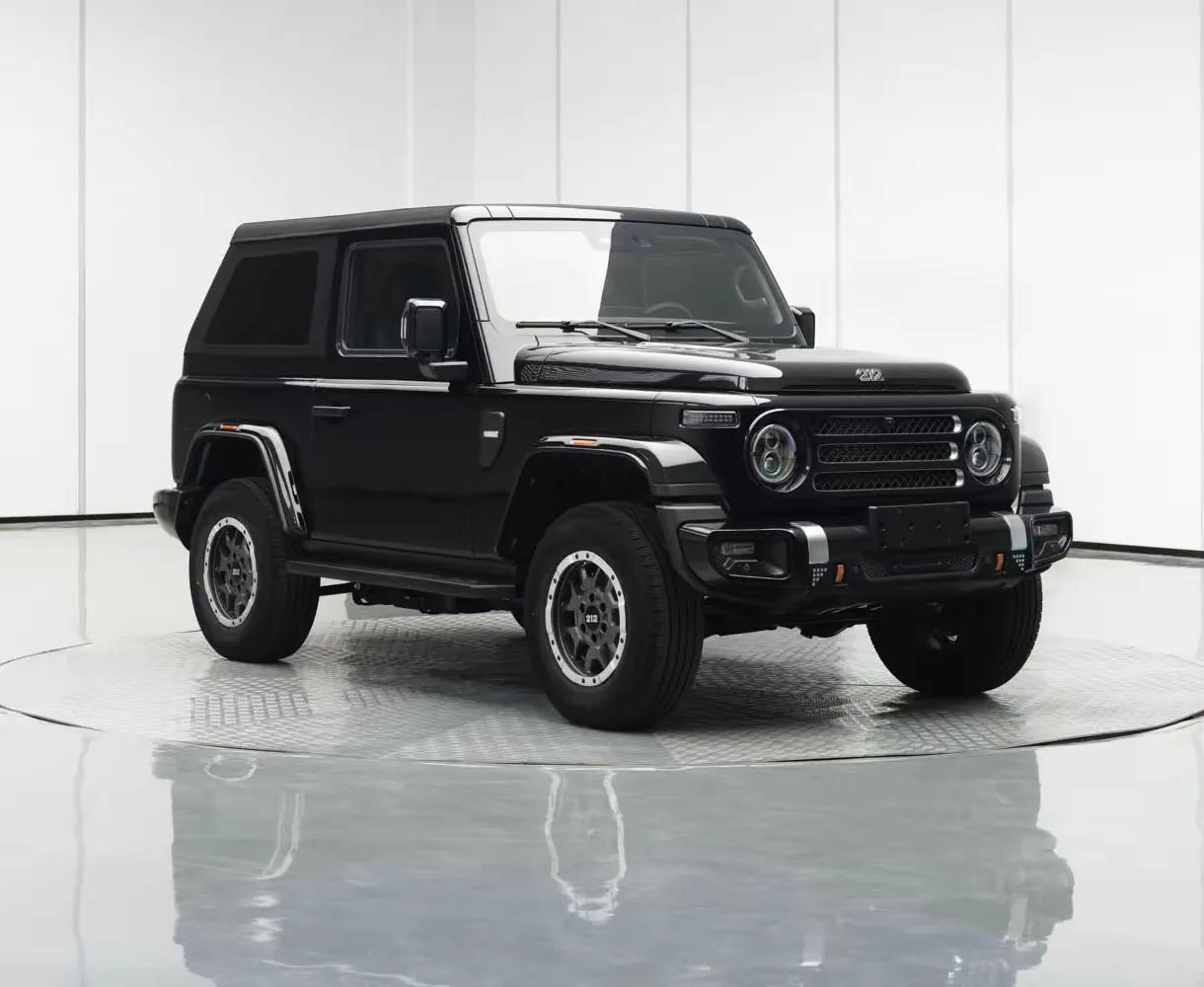 212真是不甘寂寞，动作比坦克还快，双门复古可拆卸车顶的越野车T10要上市了，可