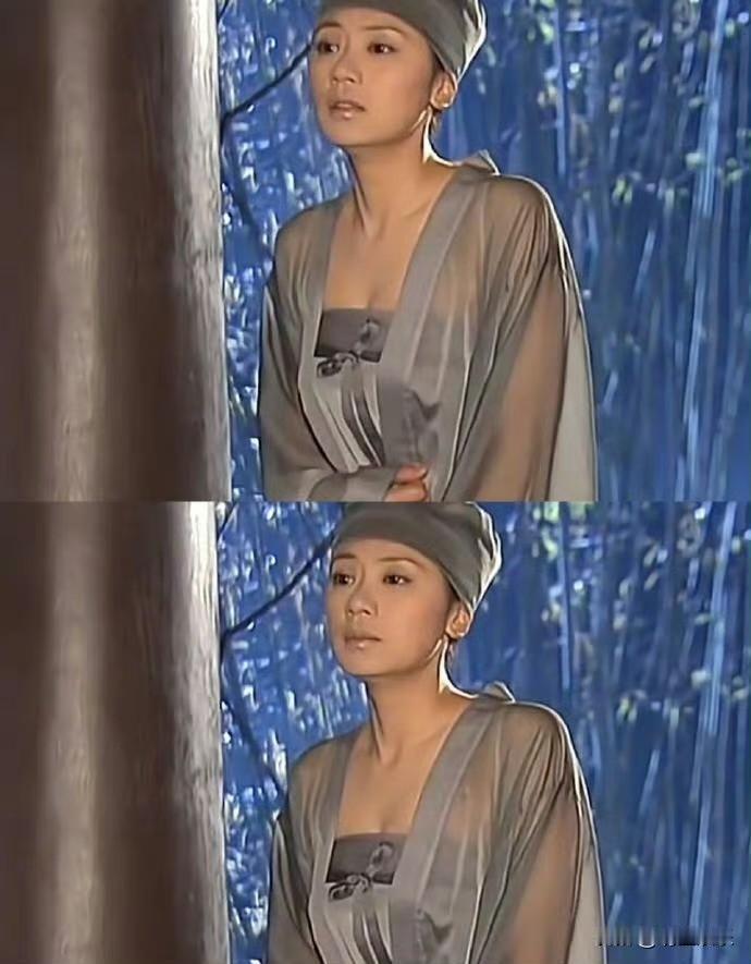 之前看也没觉得衣服有什么不妥[捂脸哭]