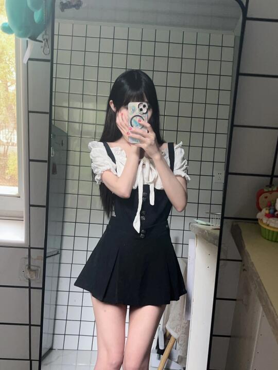 辣妹秒变乖乖女~