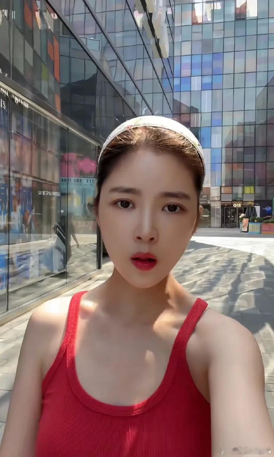 杜淳老婆王灿曝光自己做切肺手术的原因，原来是她吸入了太多发霉的东西，做体检的时候