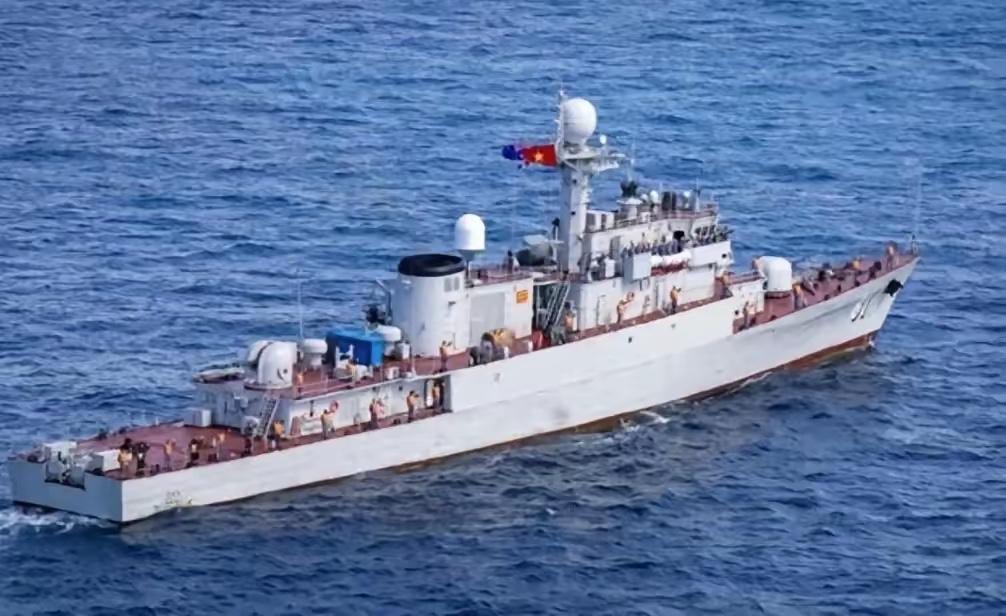 越南的好日子到头了。经济上端着我们的碗从我国得到了不少实惠，军事上打着航行自由的