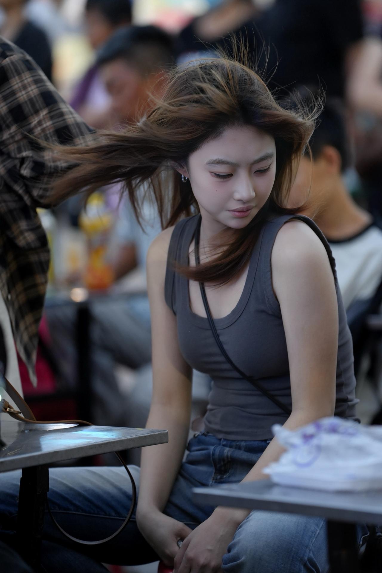 镜头下的青春清纯甜美运动女孩夏日颜值美女