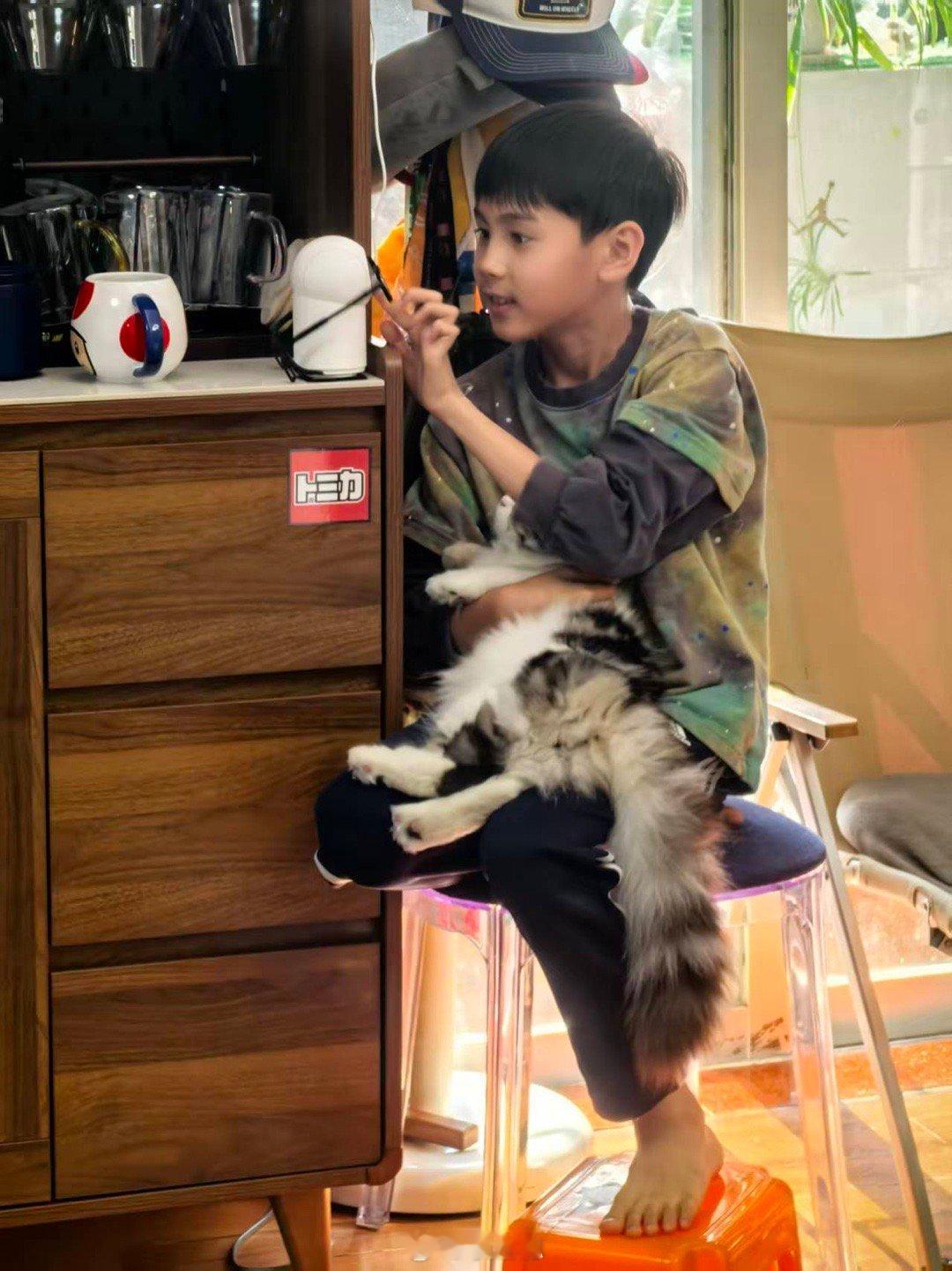 周末出差，我的孩子们是这样和我聊天的