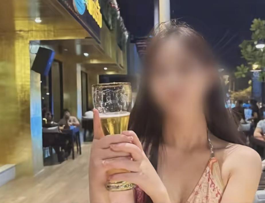 安徽一34岁的女子的遗体，在泰国一小水沟被发现，她的死到底是一场意外，还是说背后