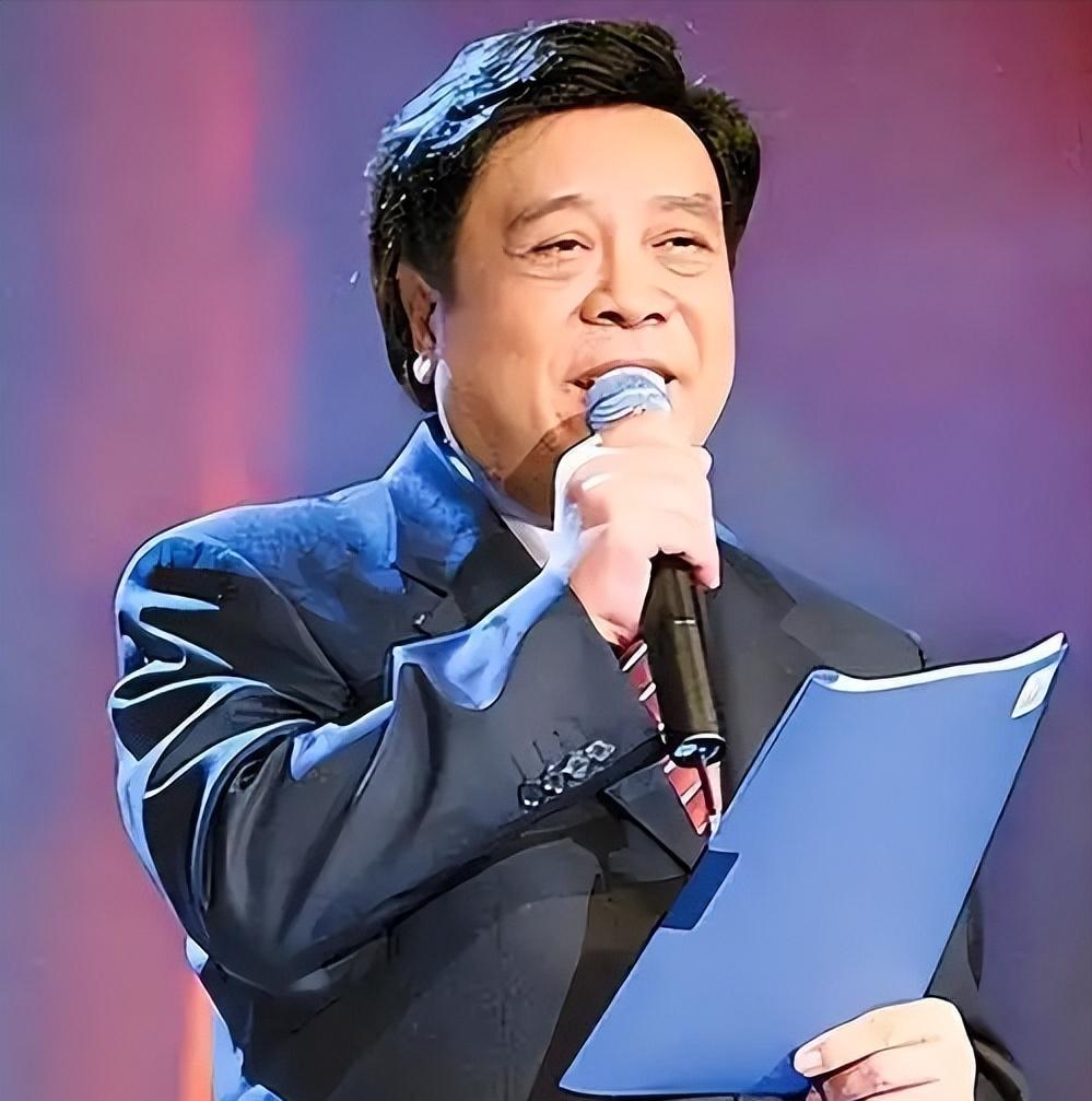 2004年，饶颖把赵忠祥告上法庭，她表示：赵忠祥瞒着妻子与她发生关系多年，并有特