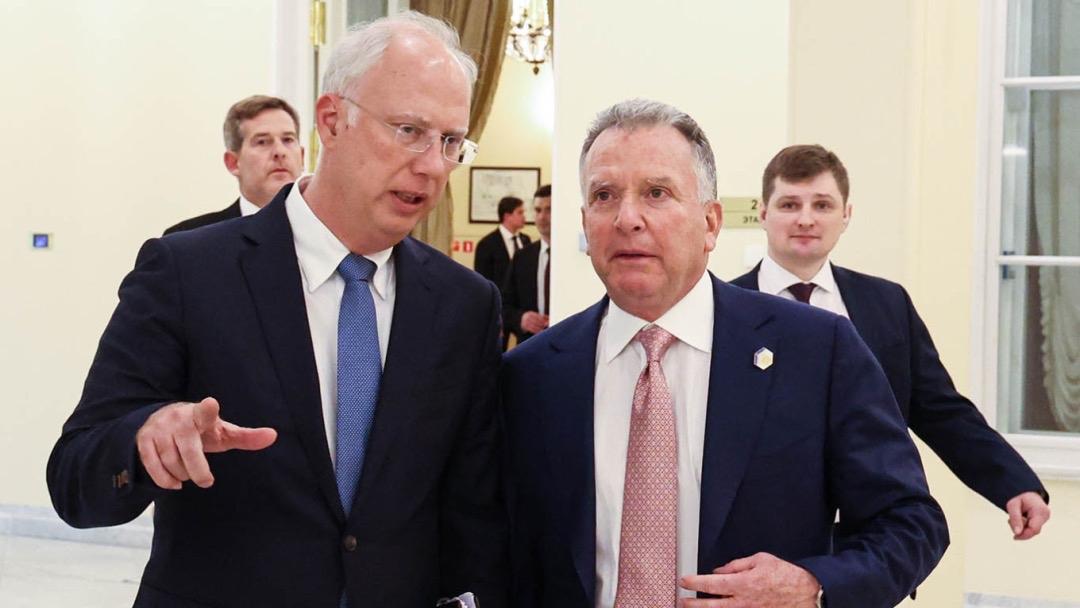 特朗普的特使威特科夫与俄罗斯到底有什么渊源，为什么他会对俄罗斯如此的信任？据俄罗