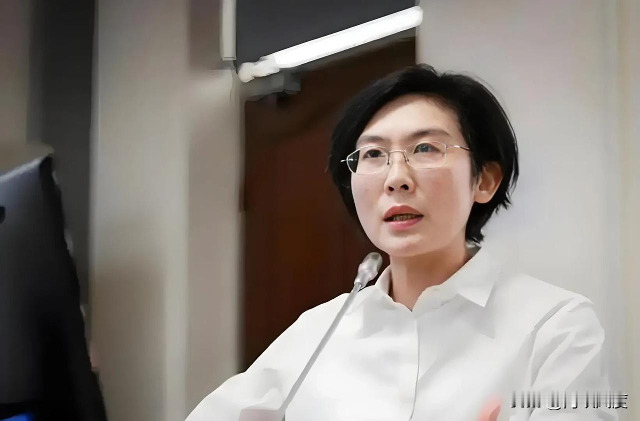 赖清德党内打杂质？民进党高雄市长参选人林岱桦被绿媒镜周刊今曝料与僧人发生不伦恋，