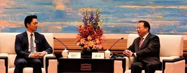 蒋介石当年没做到的，他孙子替他做到了！！！12月28日，蒋万安在上海脱稿演讲