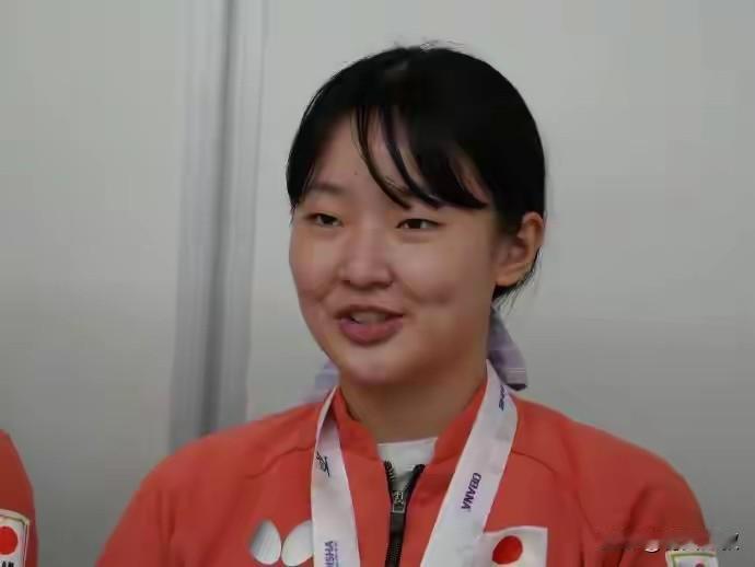 亚锦赛后张本美和采访说:去年孙颖莎有伤，我侥幸赢了一次。今年再打，我才发