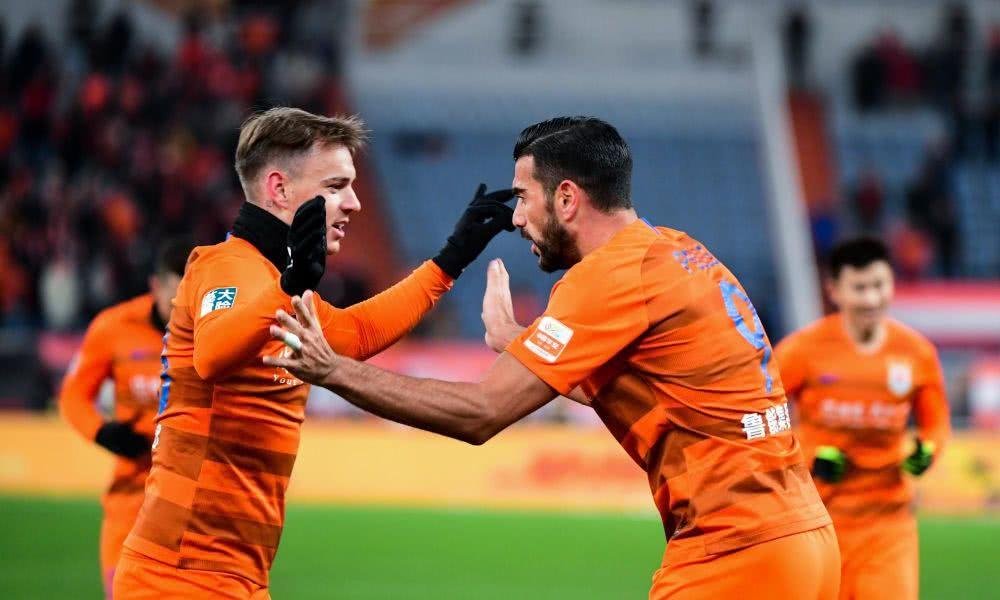 山东泰山输场球什么闲言碎语都来了，泰山这套阵容能夺冠吗？泰山这套阵容就不能输球吗