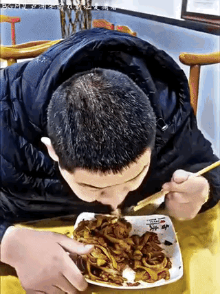 看来小哥哥是个聪明的人。一般会这样做的人不多了。