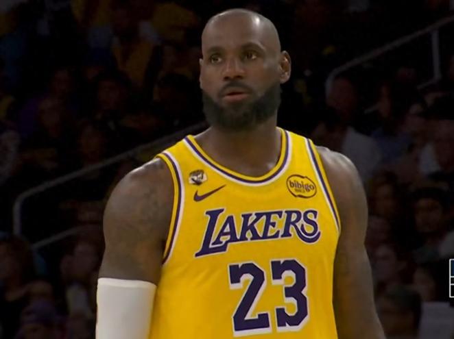 41岁老詹拼到腿软也没能改变结局NBA西部半决赛巅峰对决打响，俄克拉荷马