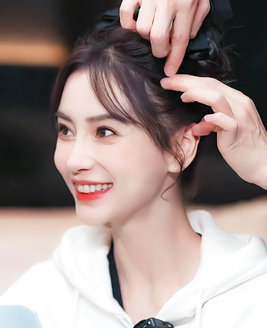 angelababyabangelababy"Angelababy的脸无疑是娱
