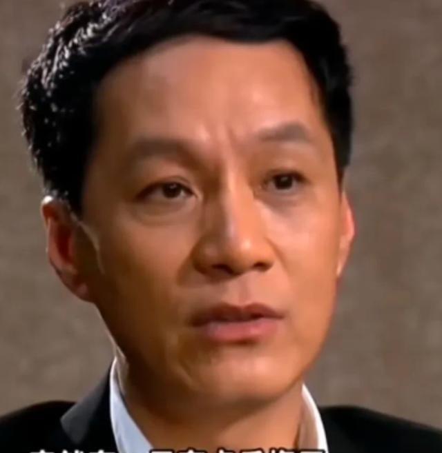 演员冯远征说：“我在四十出头的时候，突然后悔做丁克了，然后跟我老婆梁丹妮念叨，没