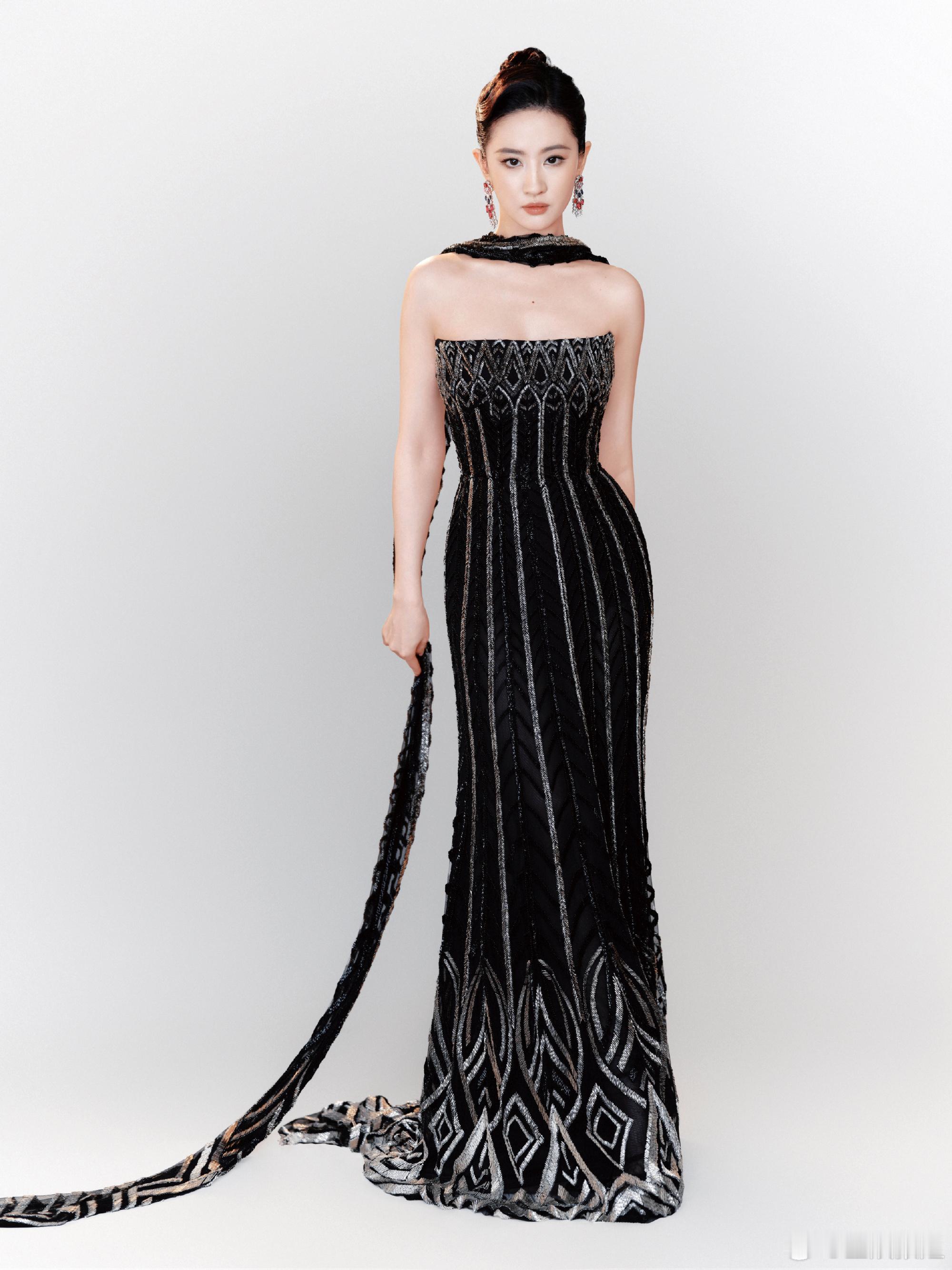 刘亦菲880天没进组了内娱反卷第一人实锤！🛌880天不进组，不搞综艺刷脸，