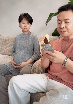 这口水也不知道憋了多久，但很真实![捂脸哭]