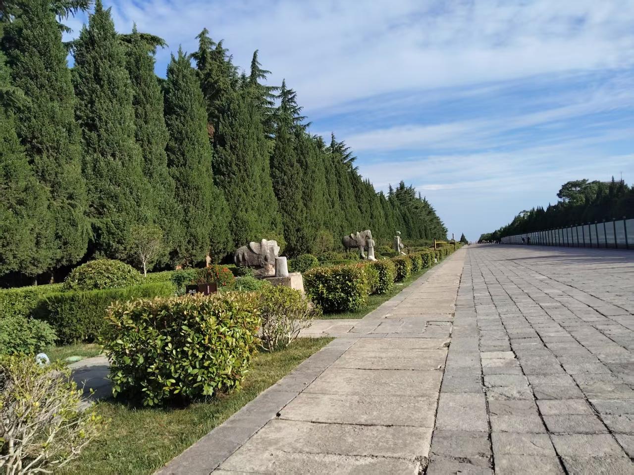 清末明明有那么多汉奸，吴三桂为什么被骂得最惨:清庭:南