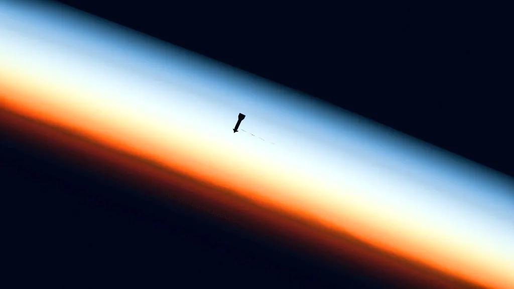 星舰十飞取得的成果有哪些？1、星舰二级首次成功部署八个星链模拟器2、星舰v