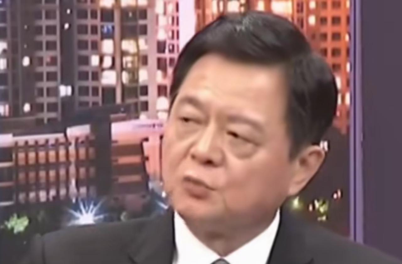 周锡伟在蓝营国民党里面算是一个很悲情的人，他很有才华和能力，曾经担任过台北县县长