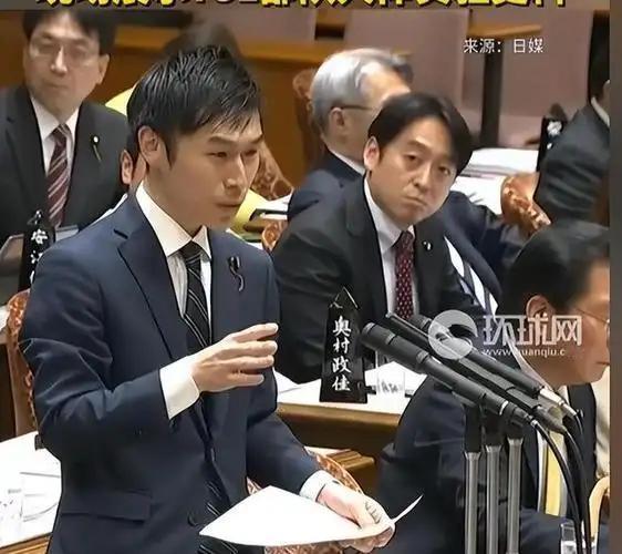 我们应该永远记住这个叫山添拓的日本议员，在3月21号的日本参议院会议上，当日本首