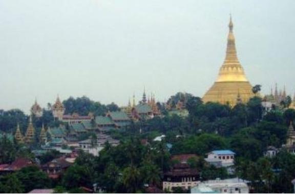 缅甸是一个奇葩的国家，地球上找不出第二个。它甚至不算一个真正意义的国家。近1/3
