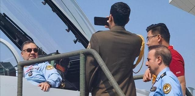 中国又打开了另一个让西方恐惧的潘多拉盒子。10月13日，2026珠海航展正式官宣