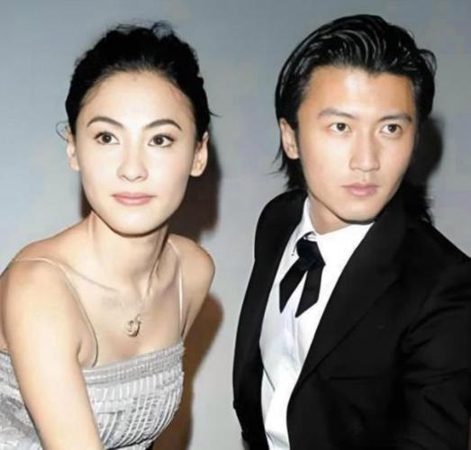 【离婚15年后，谢霆锋张柏芝因一段“神秘女声”再上热搜】谁能想到，离婚15年