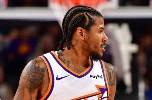 关于格林说两点我是看球比较少的火蜜。根据以前的印象说两点第一是觉得格林只