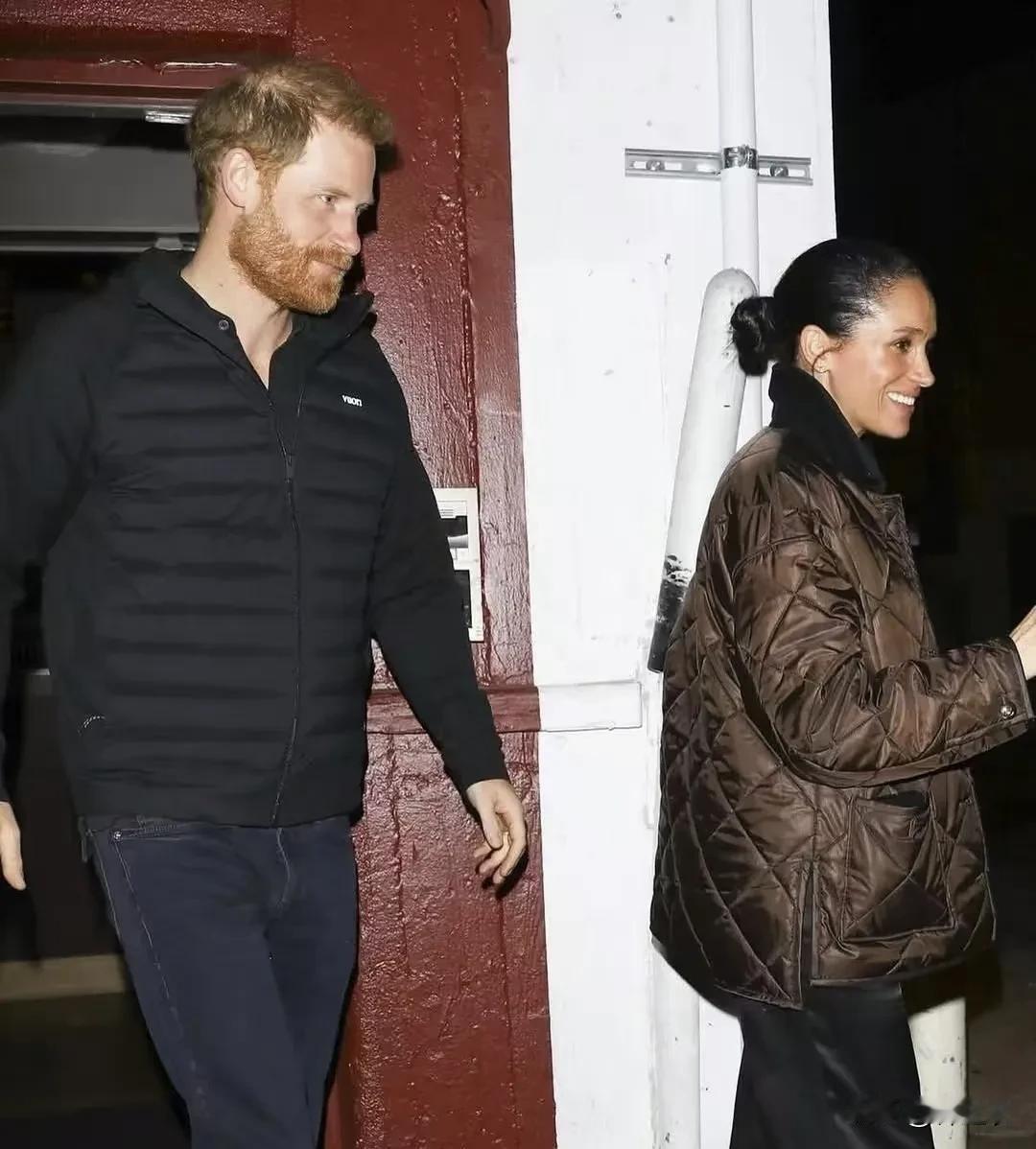 梅根刚退出王室时候，本来有机会登上英国版芭莎的内页专访，结果她对自己迷之自信，毕