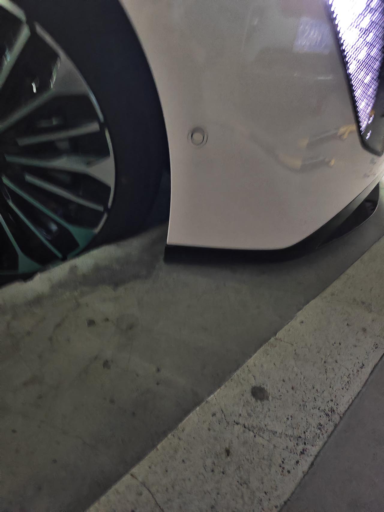 自动泊车拿走的一血智驾险给补上了