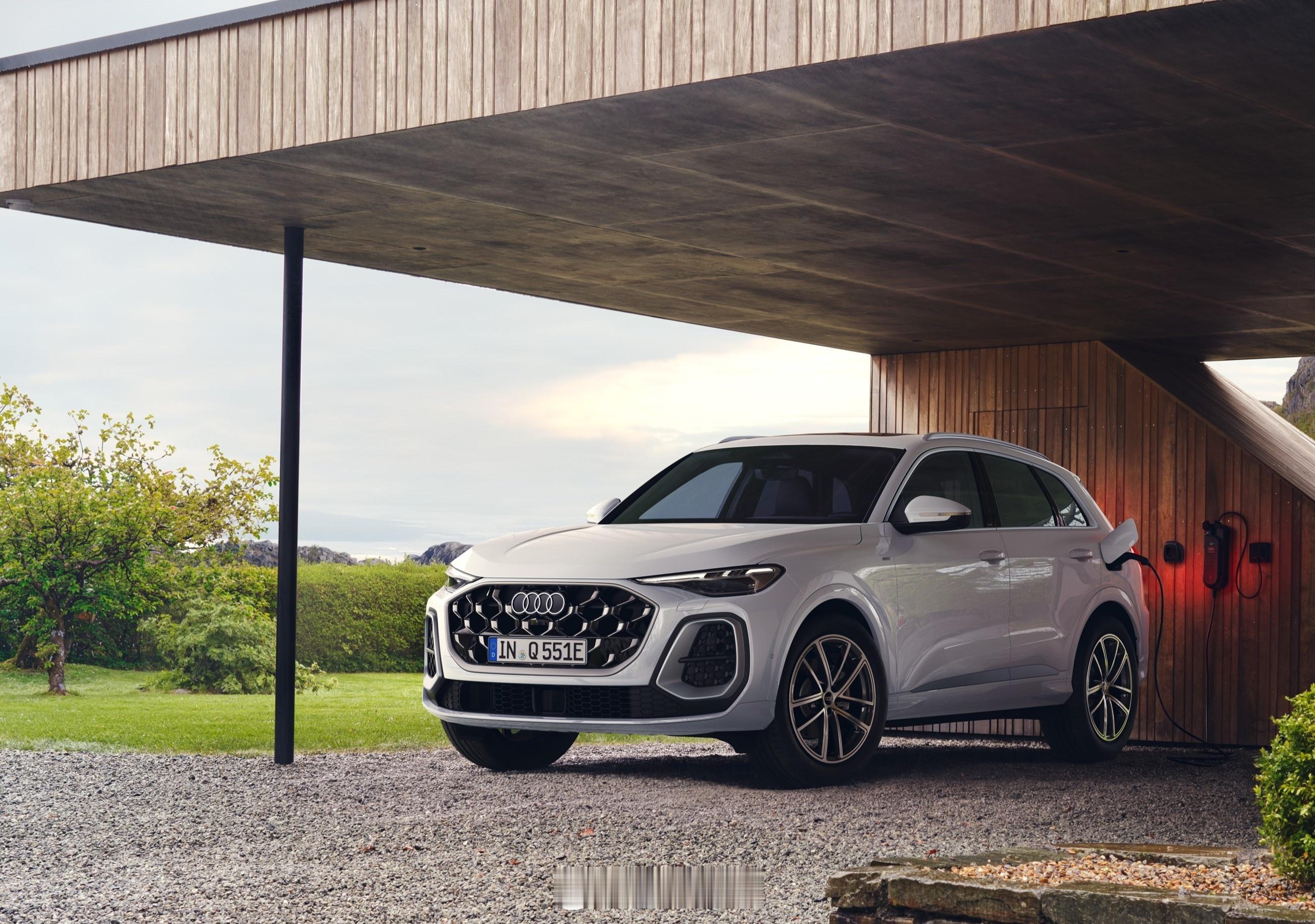 奥迪全新奥迪Q5e-hybridquattro【新车品鉴】附上一组