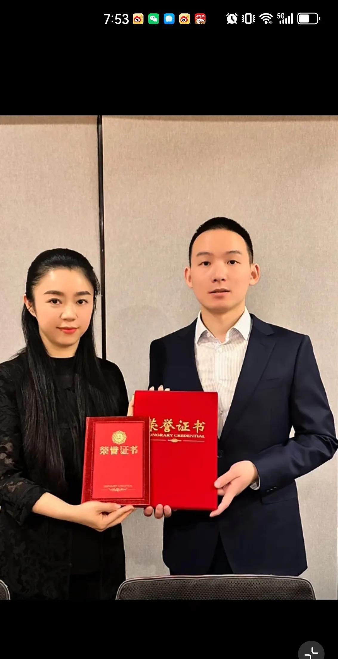 大家有没有发现，谢家最厉害那个人，既不是谢岳，也不是许建华，而是他们失散二十多年