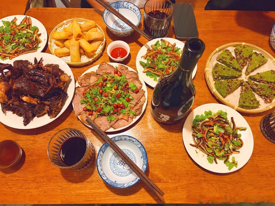 中午吃点什么呀