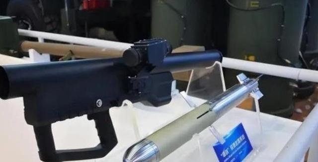 美军最恐惧的噩梦来了！中国“袖箭”导弹震惊全球，3万元一发重量不足4公斤，仅有黄