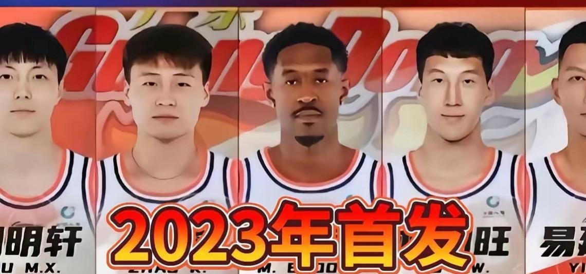 广东宏远下赛季首阵容！和以往三个赛季的首发阵容对比，那个赛季的首发阵容进攻与