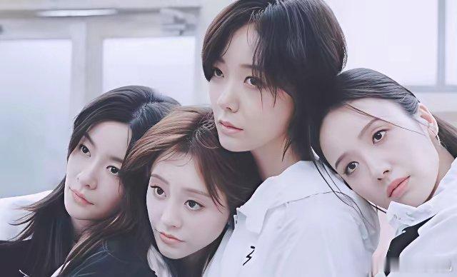 《浪姐6》刚收官，姐姐们就开始“各显神通”。叶童稳坐C位，资源直接起飞。张小婉热