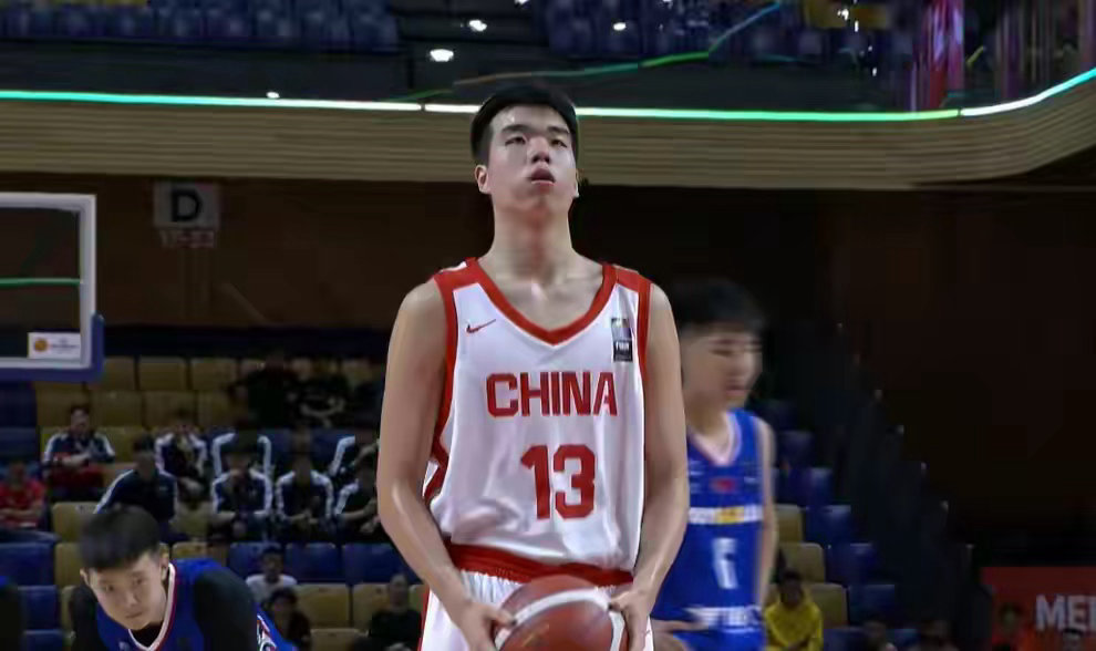 中国U18男篮不敌日本U18男篮亚洲杯东亚区预选赛，中国U18男篮56-63不敌