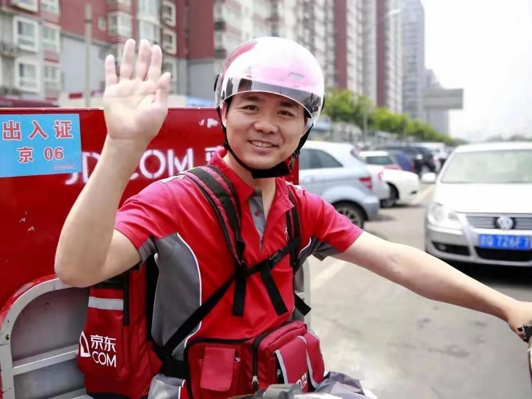 实话说！这一波0元购,平台价格战，彻底让外卖骑手赚发了，问了一个快递小哥，他说